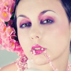 make up: Svetlana Lissitzky